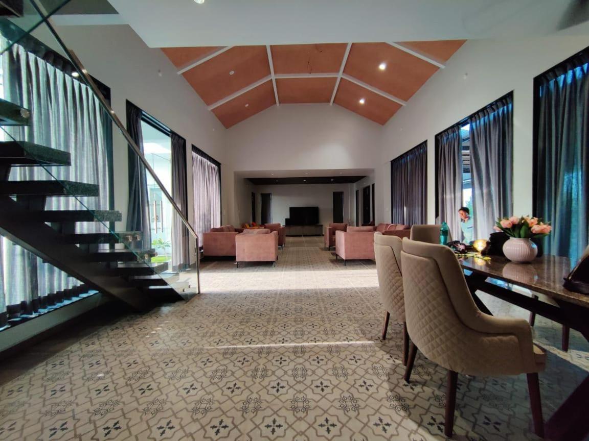 V R Farms Exotic Villa Venkatāpur Exterior photo