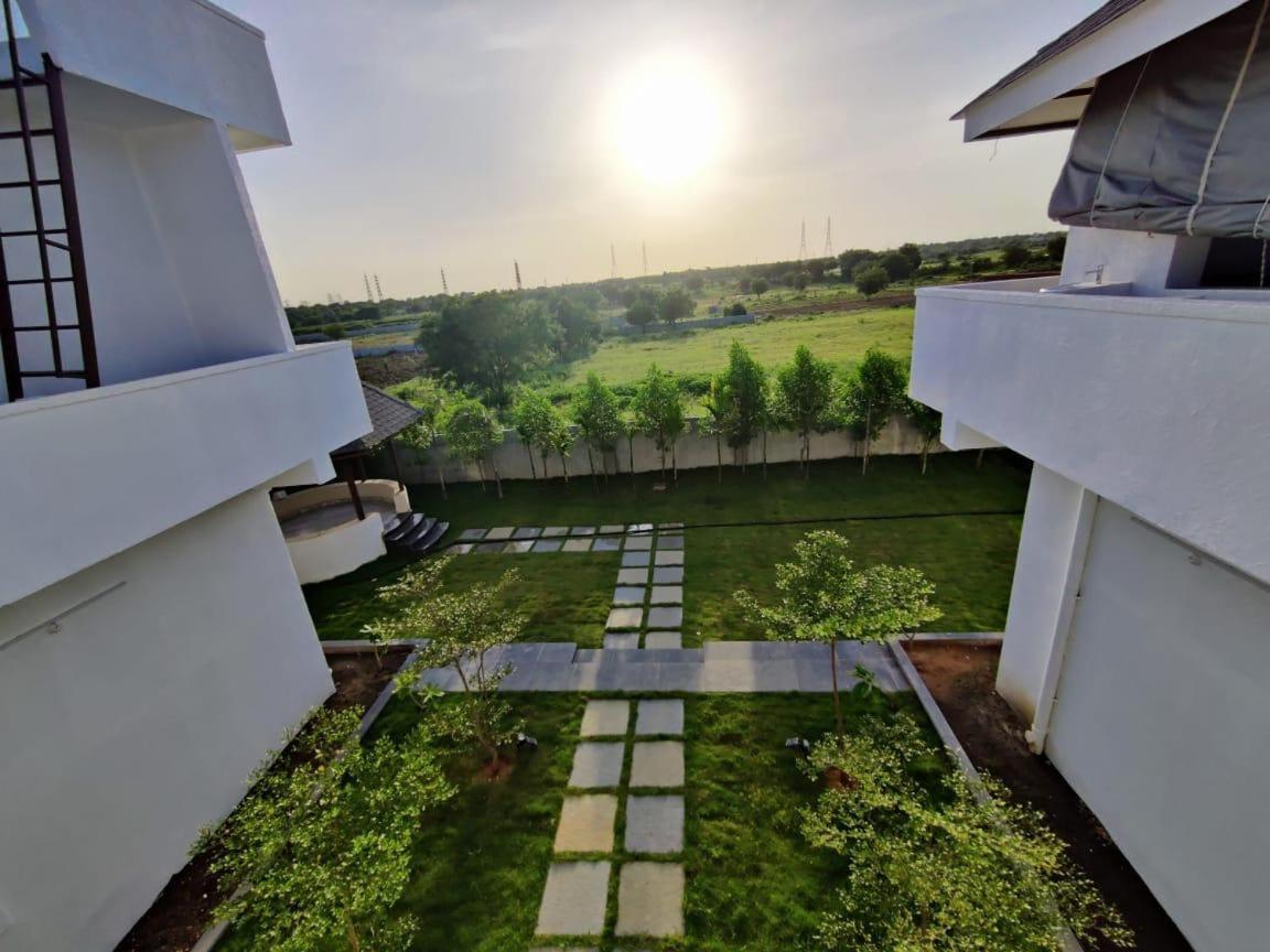 V R Farms Exotic Villa Venkatāpur Exterior photo