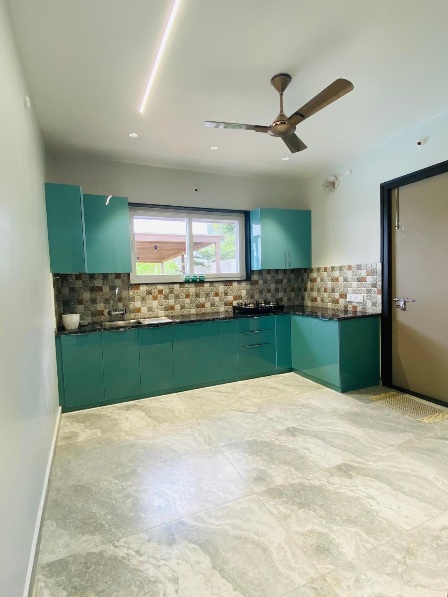 V R Farms Exotic Villa Venkatāpur Exterior photo